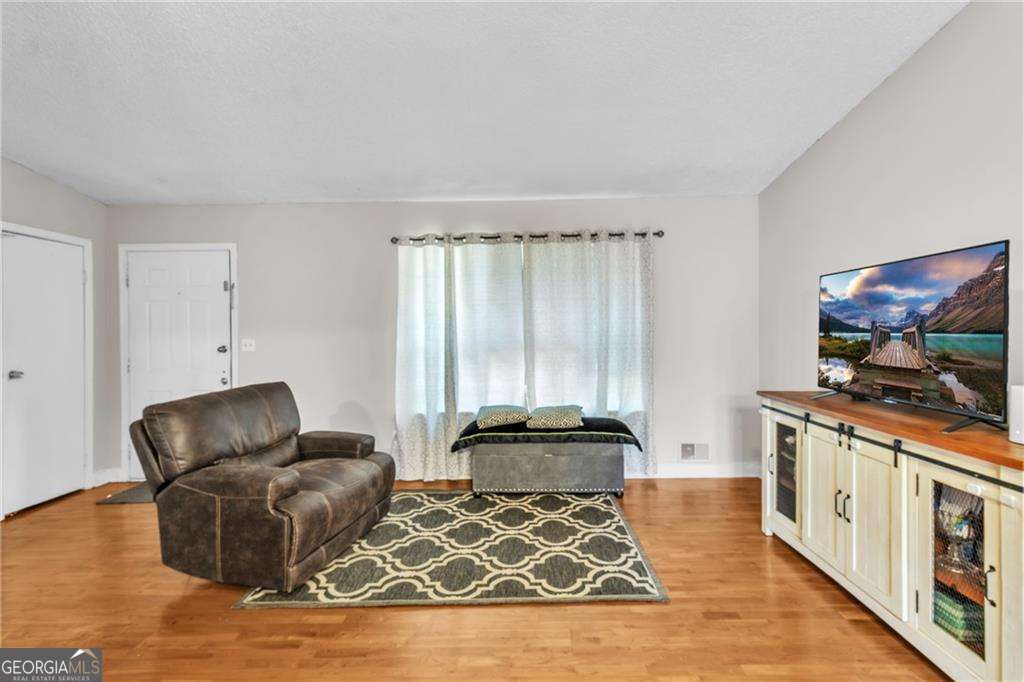 393 Cedar Trace SW Marietta GA 30008