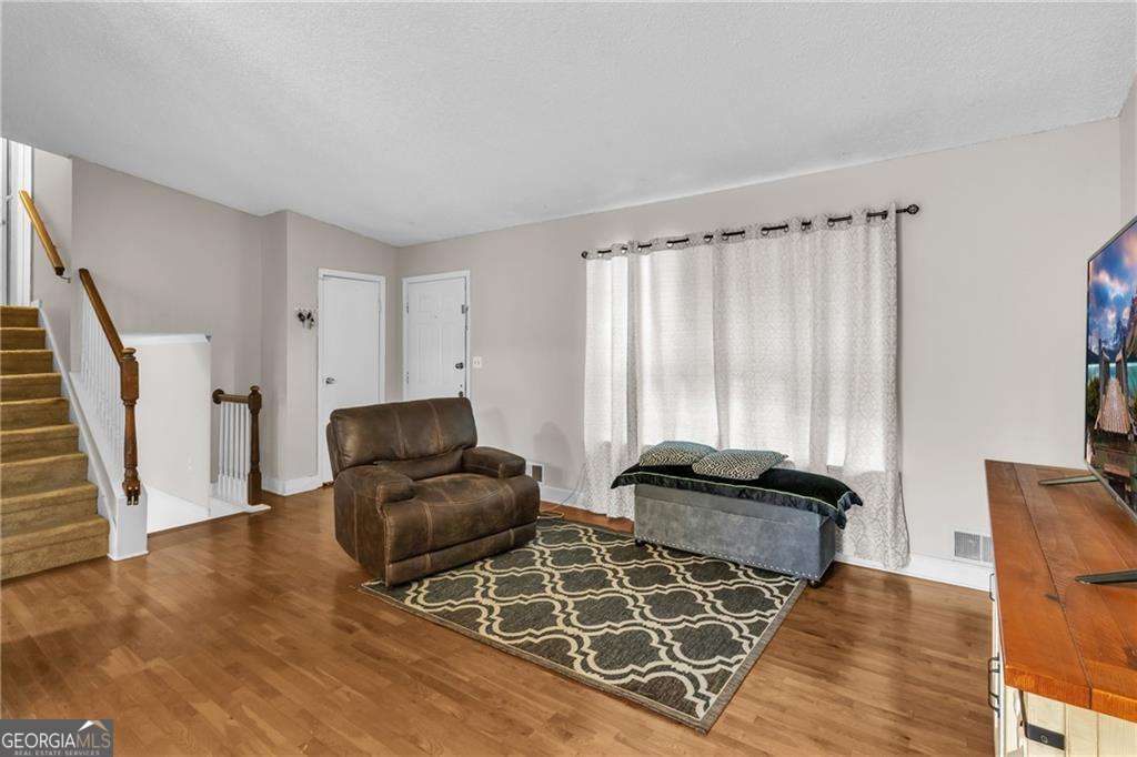 393 Cedar Trace SW Marietta GA 30008