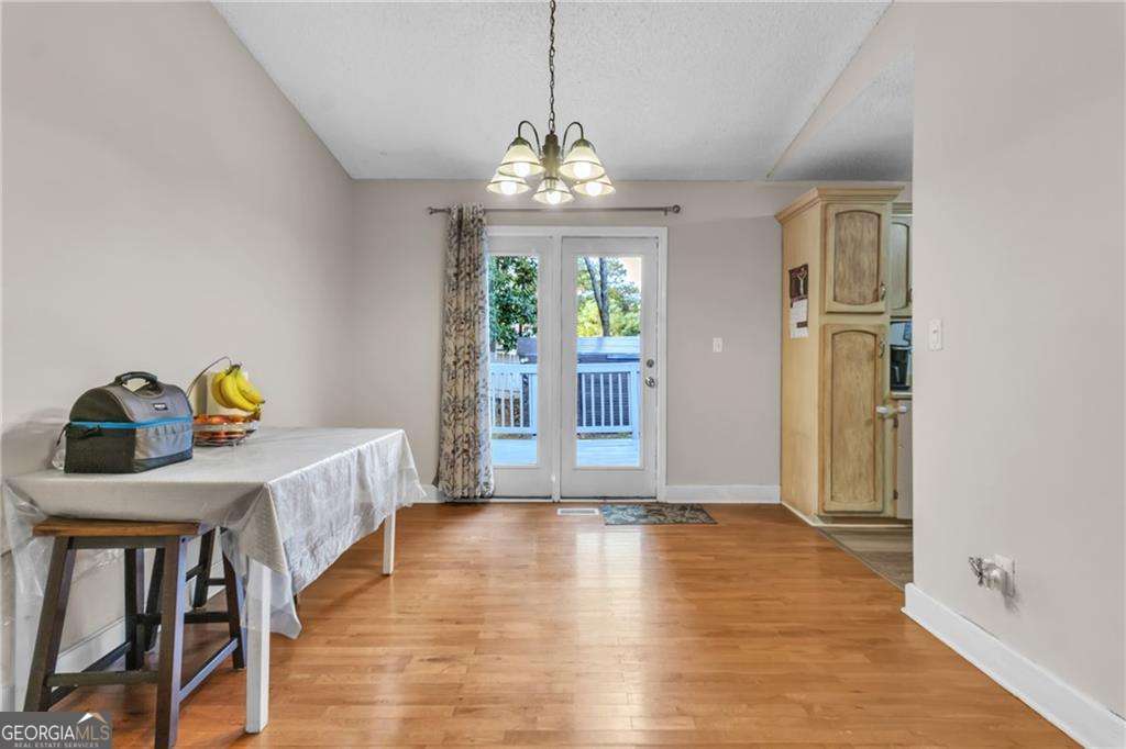 393 Cedar Trace SW Marietta GA 30008