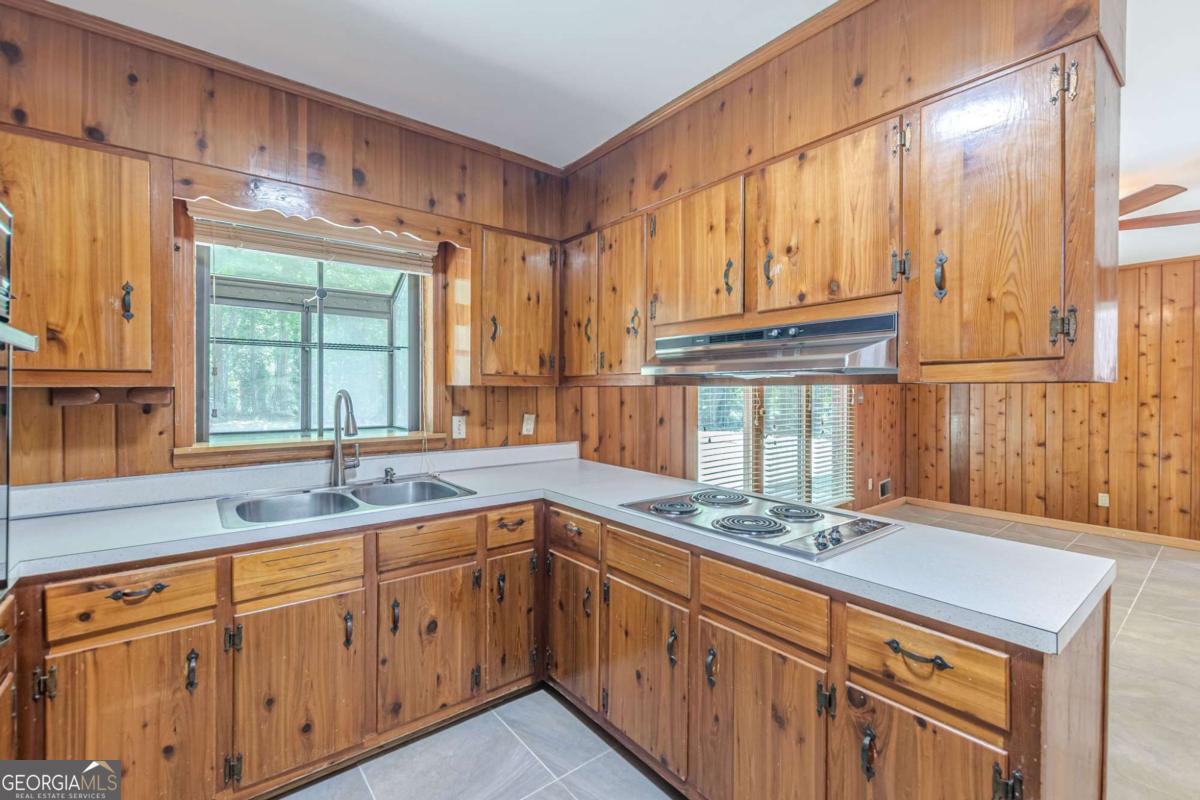 3483 Scenic Drive East Point GA 30344