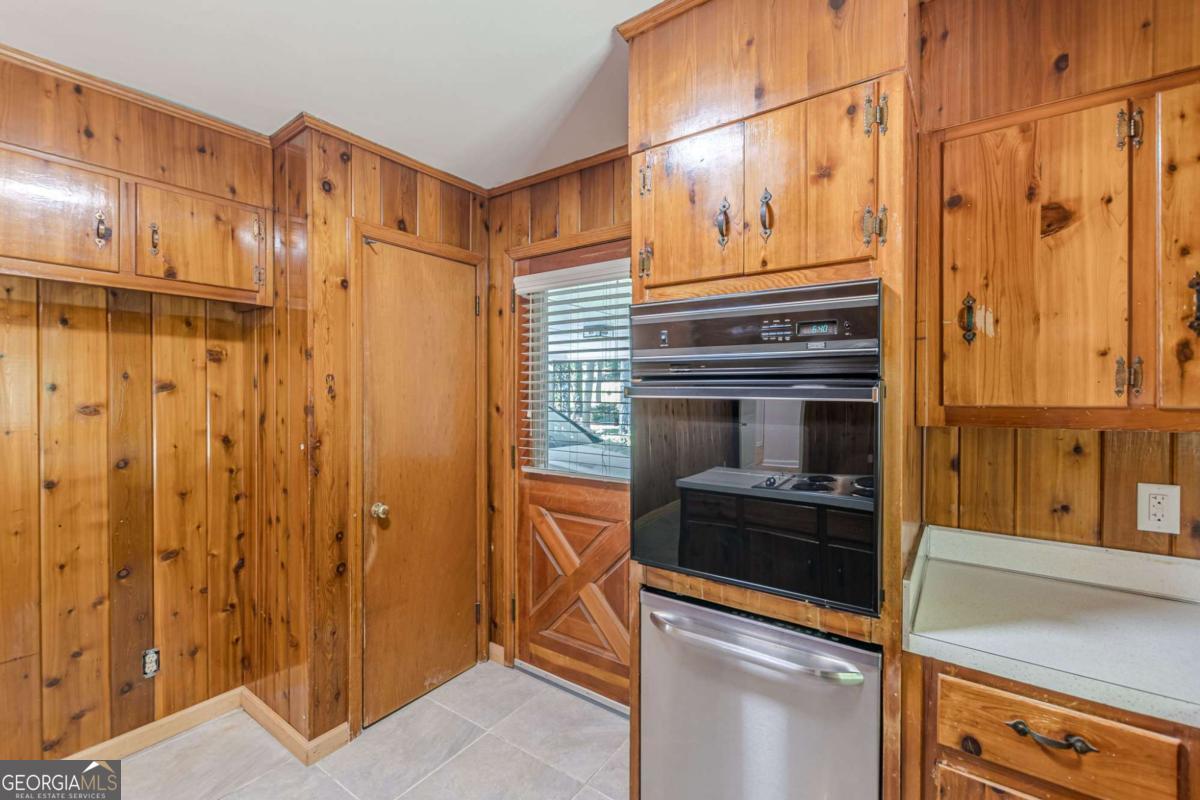 3483 Scenic Drive East Point GA 30344