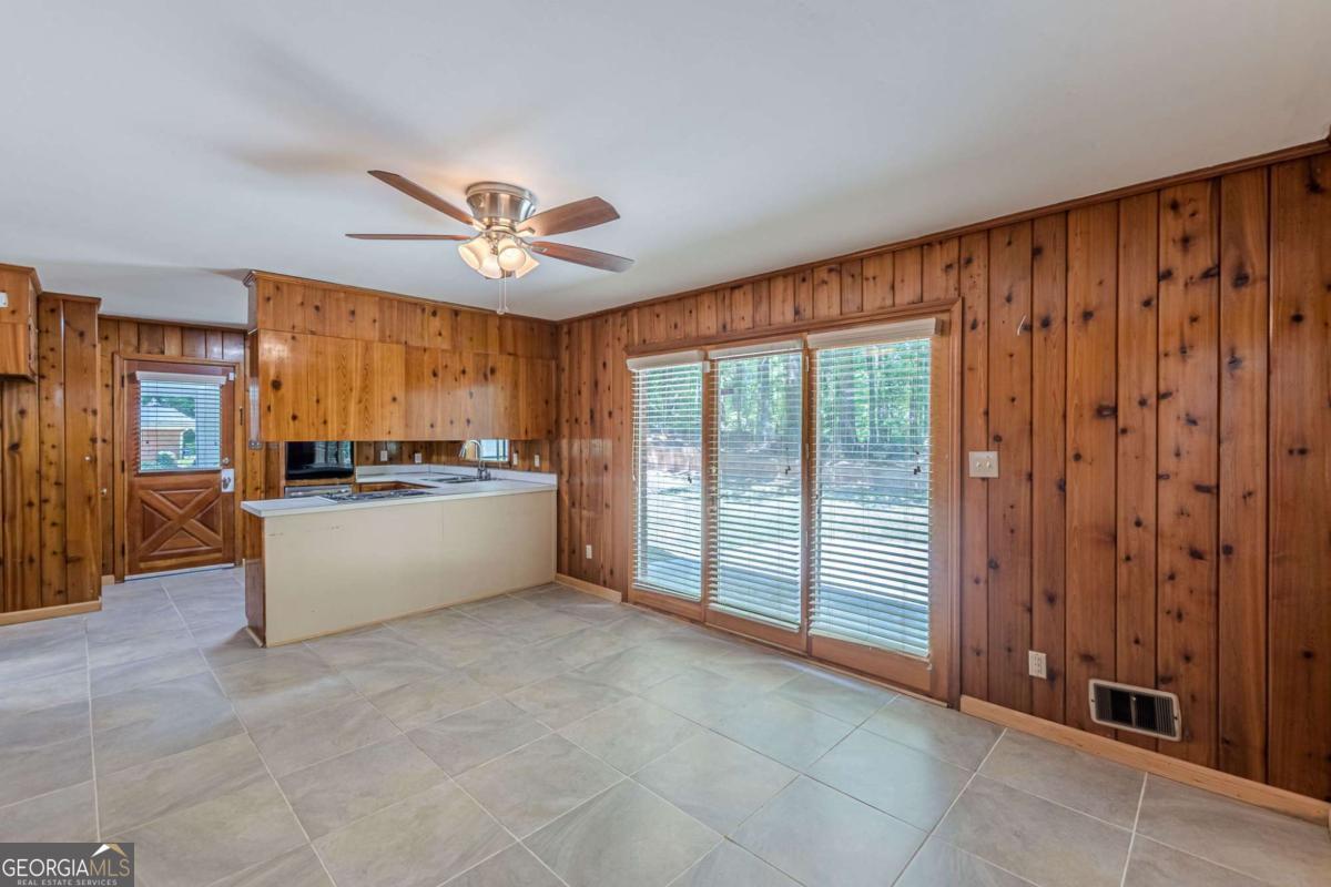 3483 Scenic Drive East Point GA 30344