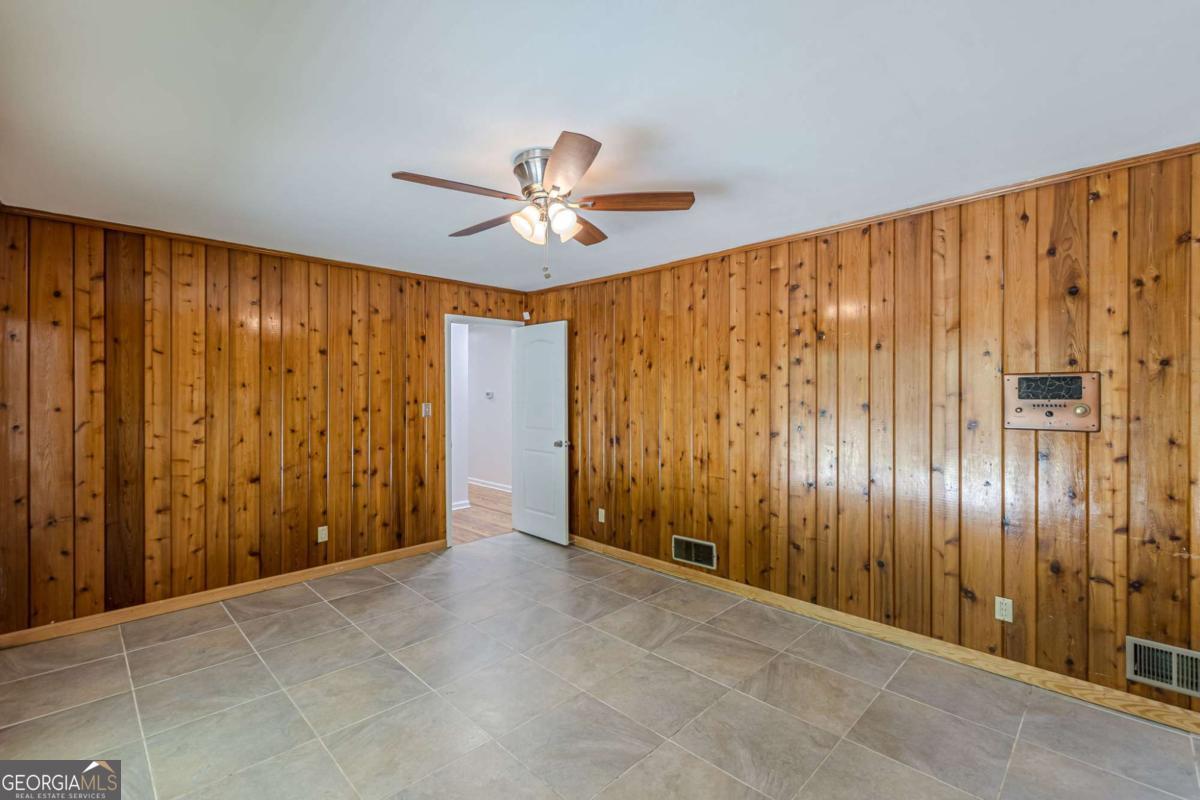 3483 Scenic Drive East Point GA 30344