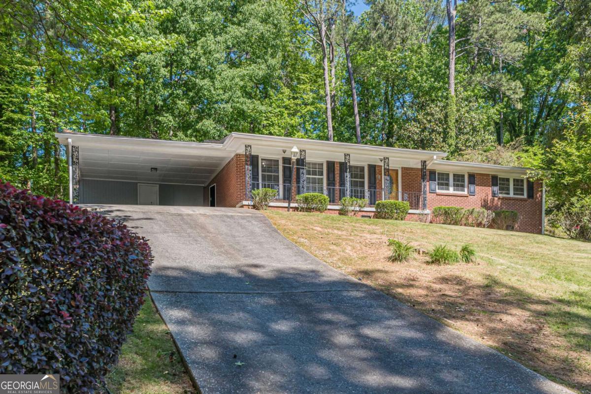 3483 Scenic Drive East Point GA 30344