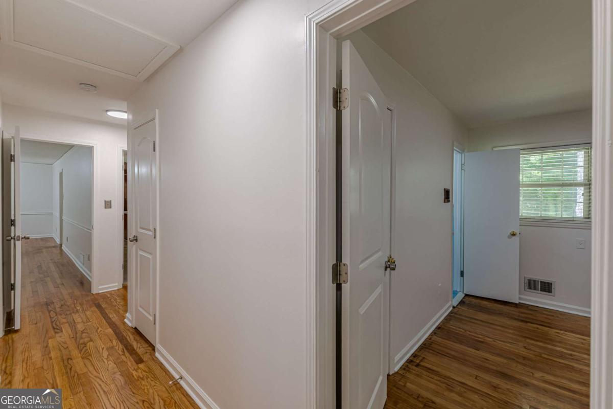 3483 Scenic Drive East Point GA 30344
