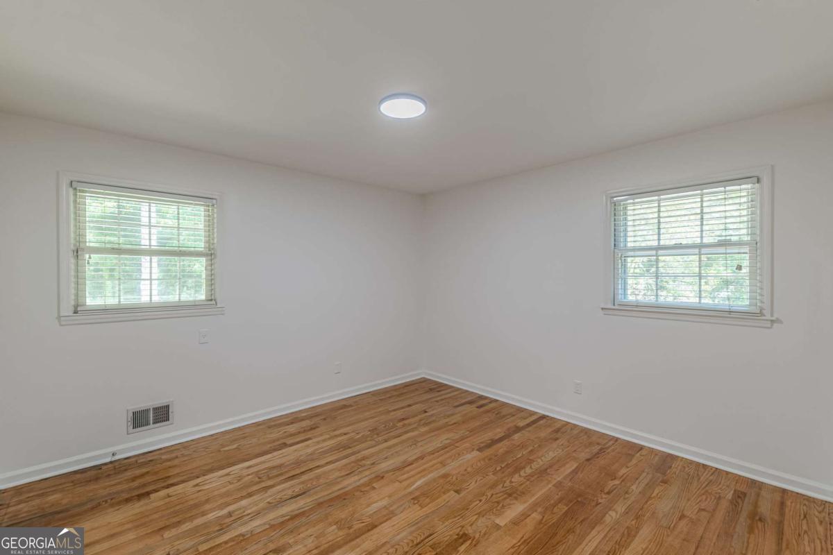 3483 Scenic Drive East Point GA 30344