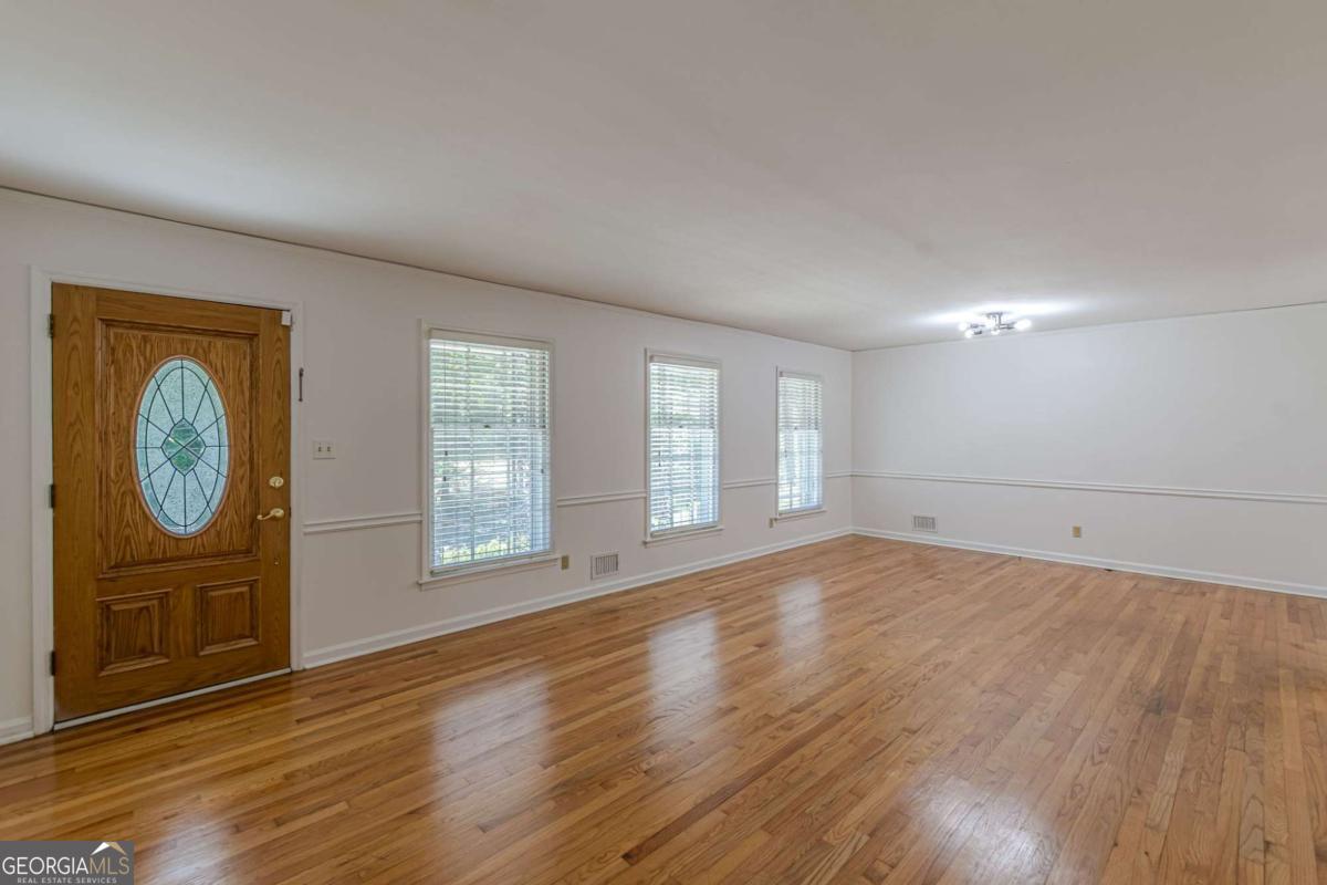 3483 Scenic Drive East Point GA 30344