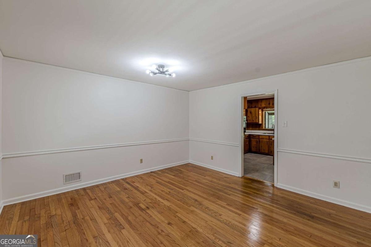 3483 Scenic Drive East Point GA 30344