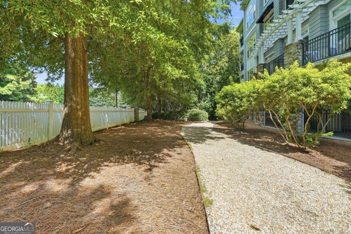 4100 Paces Walk SE Atlanta GA 30339