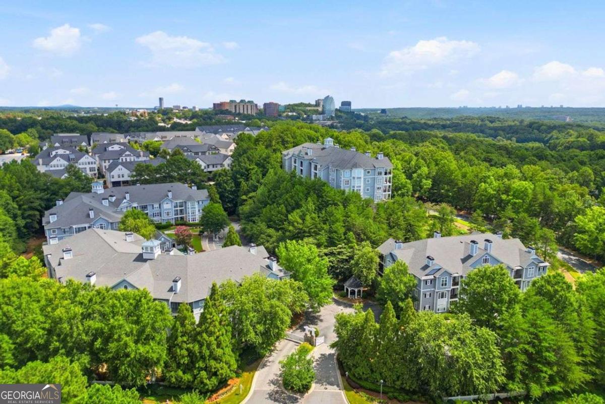 4100 Paces Walk SE Atlanta GA 30339