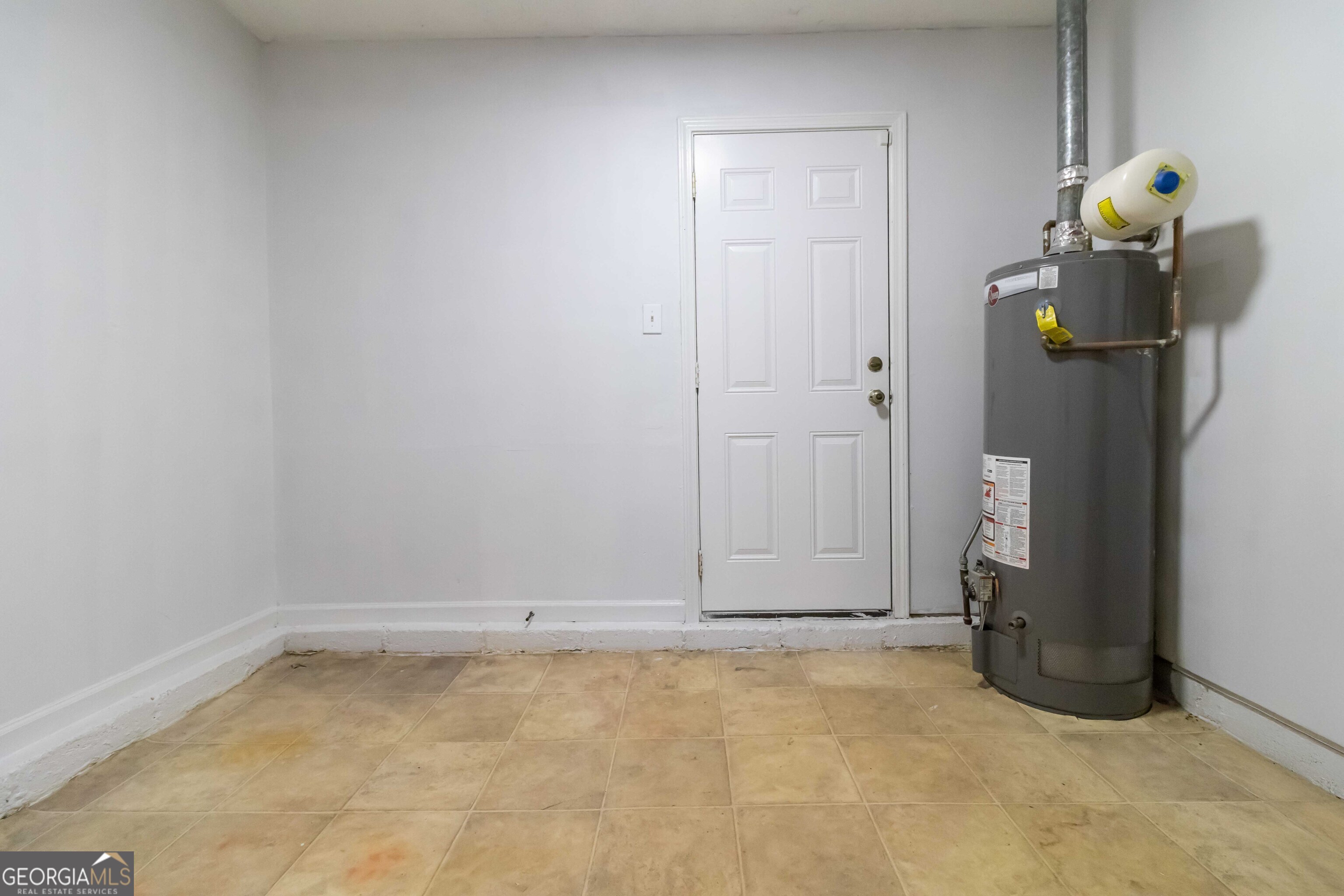 400 Cedar Wood Court Atlanta GA 30349