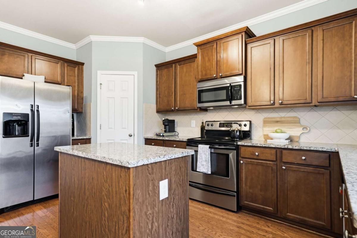 1649 Liberty Parkway NW Atlanta GA 30318