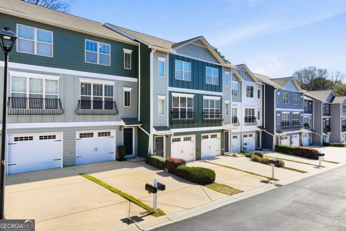 1649 Liberty Parkway NW Atlanta GA 30318