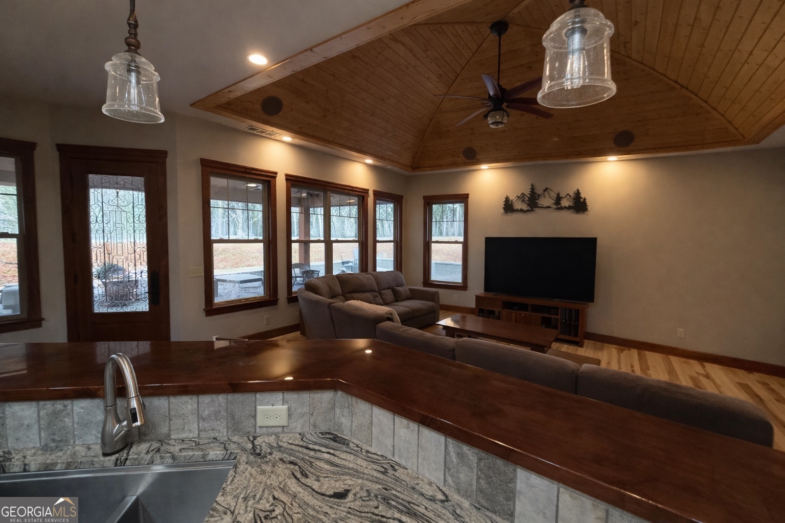 3331 Gumlog Road Young Harris GA 30582
