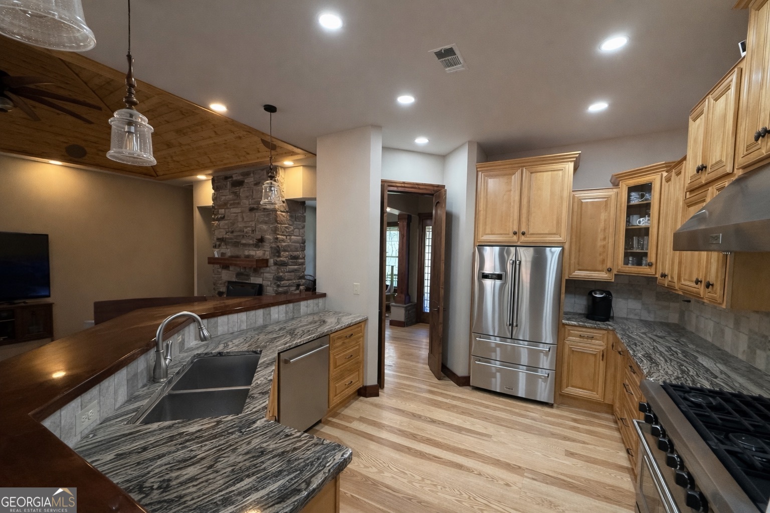 3331 Gumlog Road Young Harris GA 30582
