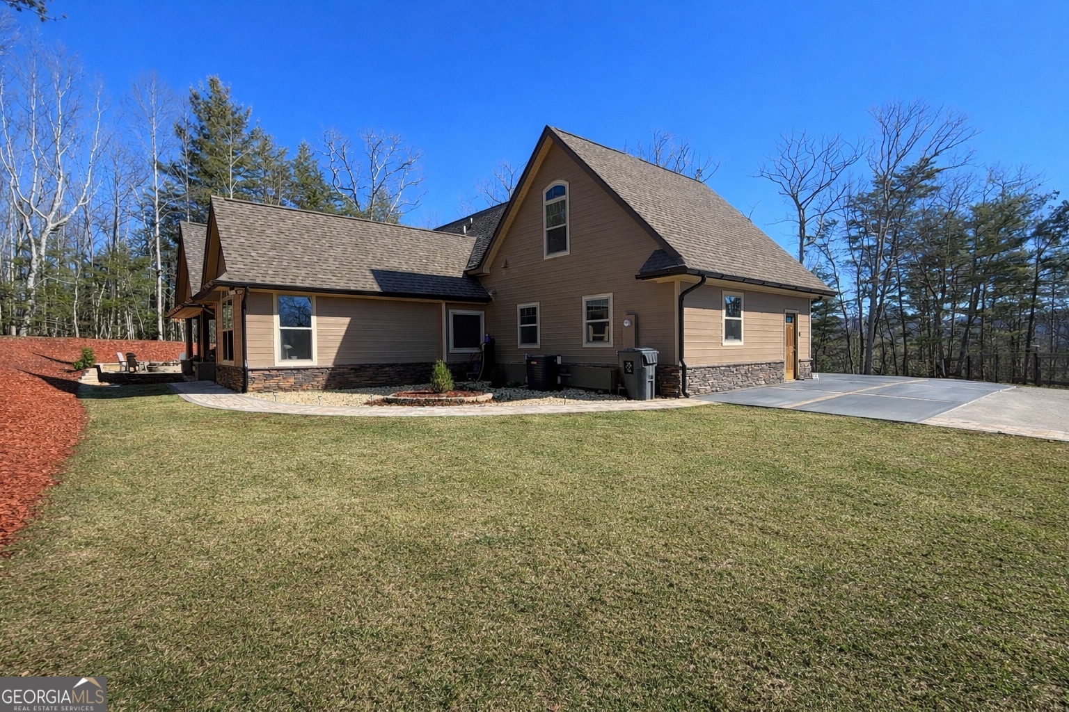 3331 Gumlog Road Young Harris GA 30582