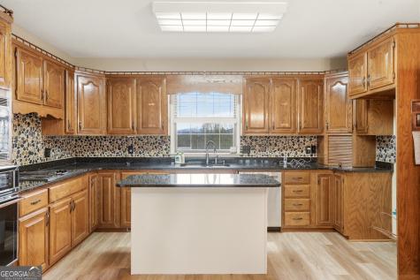 5446 Murphy Highway Blairsville GA 30512