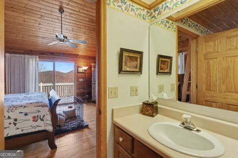 437 Highpoint Drive Scaly Mountain NC 28775