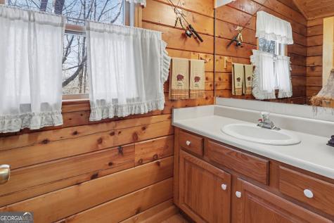 437 Highpoint Drive Scaly Mountain NC 28775