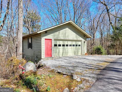 437 Highpoint Drive Scaly Mountain NC 28775