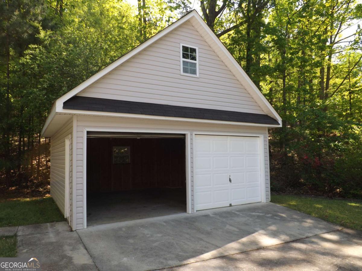 26 The Trail SE Lindale GA 30147