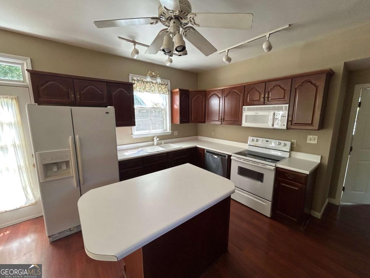 26 The Trail SE Lindale GA 30147