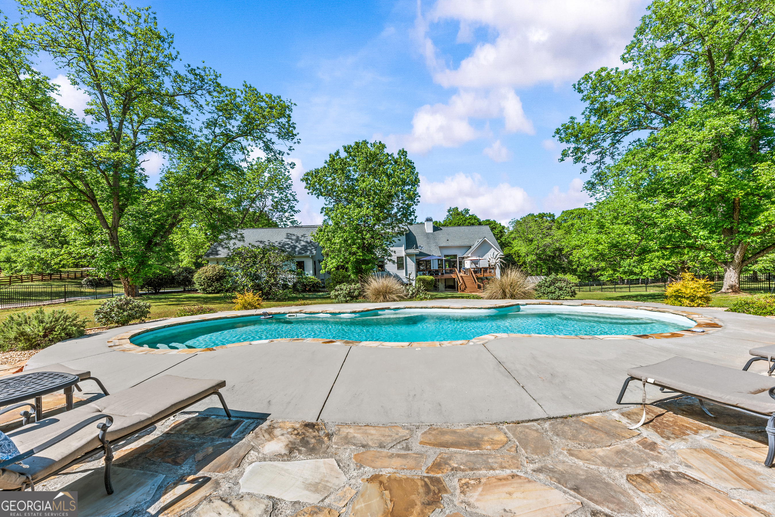 1110 Summit Circle Watkinsville GA 30677