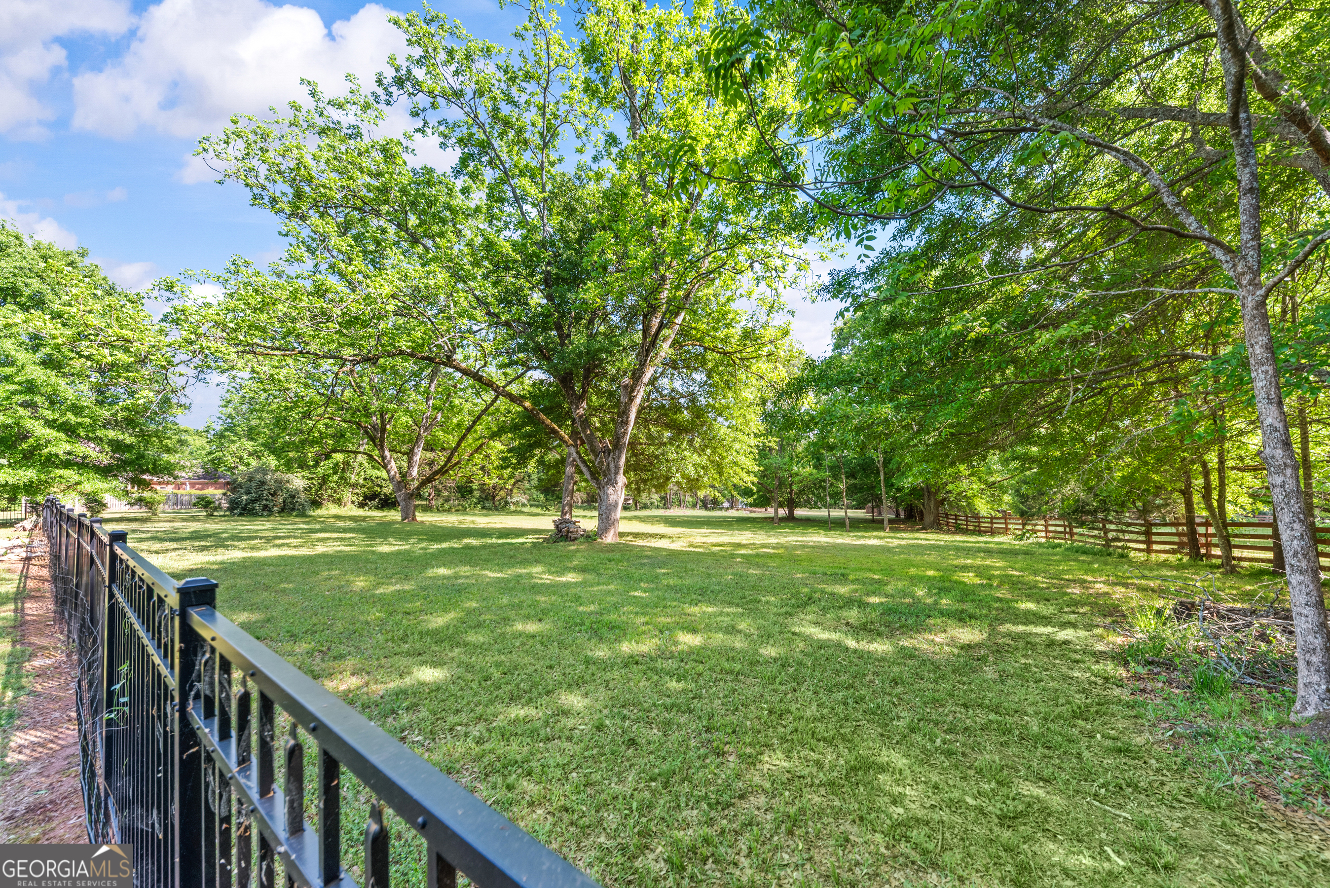 1110 Summit Circle Watkinsville GA 30677