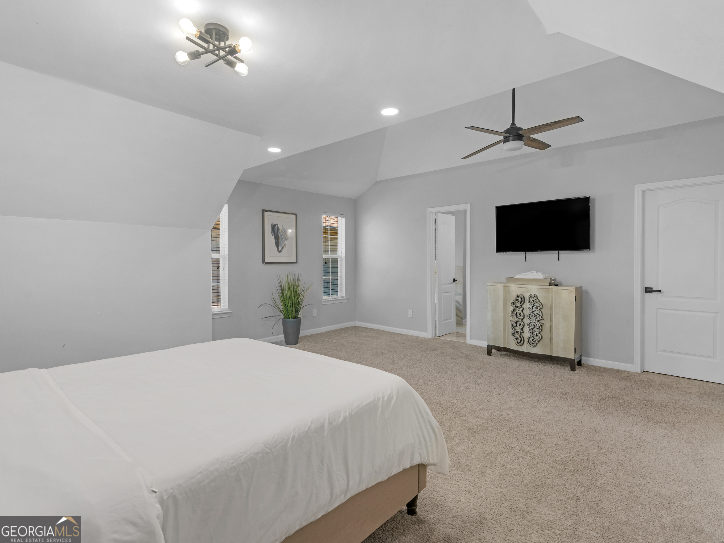 1132 Oak Hollow Lane Hampton GA 30228