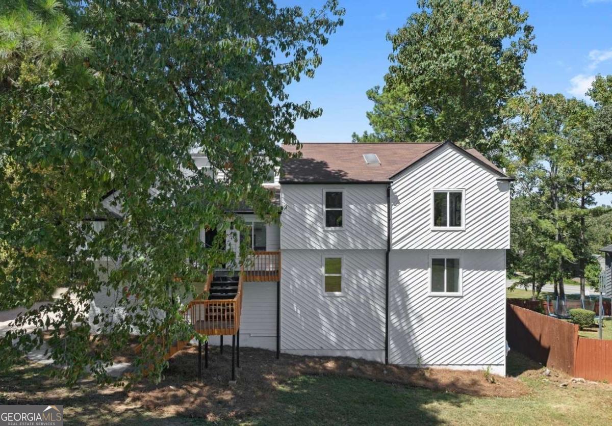 5111 Manitou Way Stone Mountain GA 30087