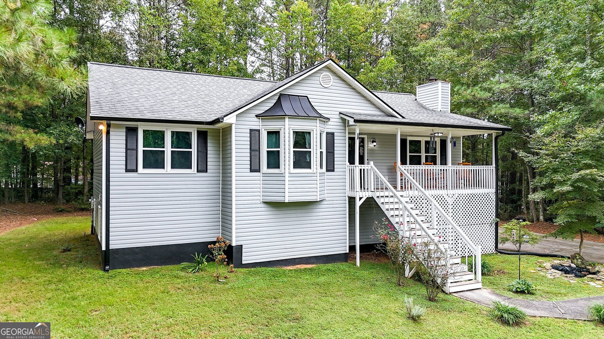 13 Black Water Drive White GA 30184