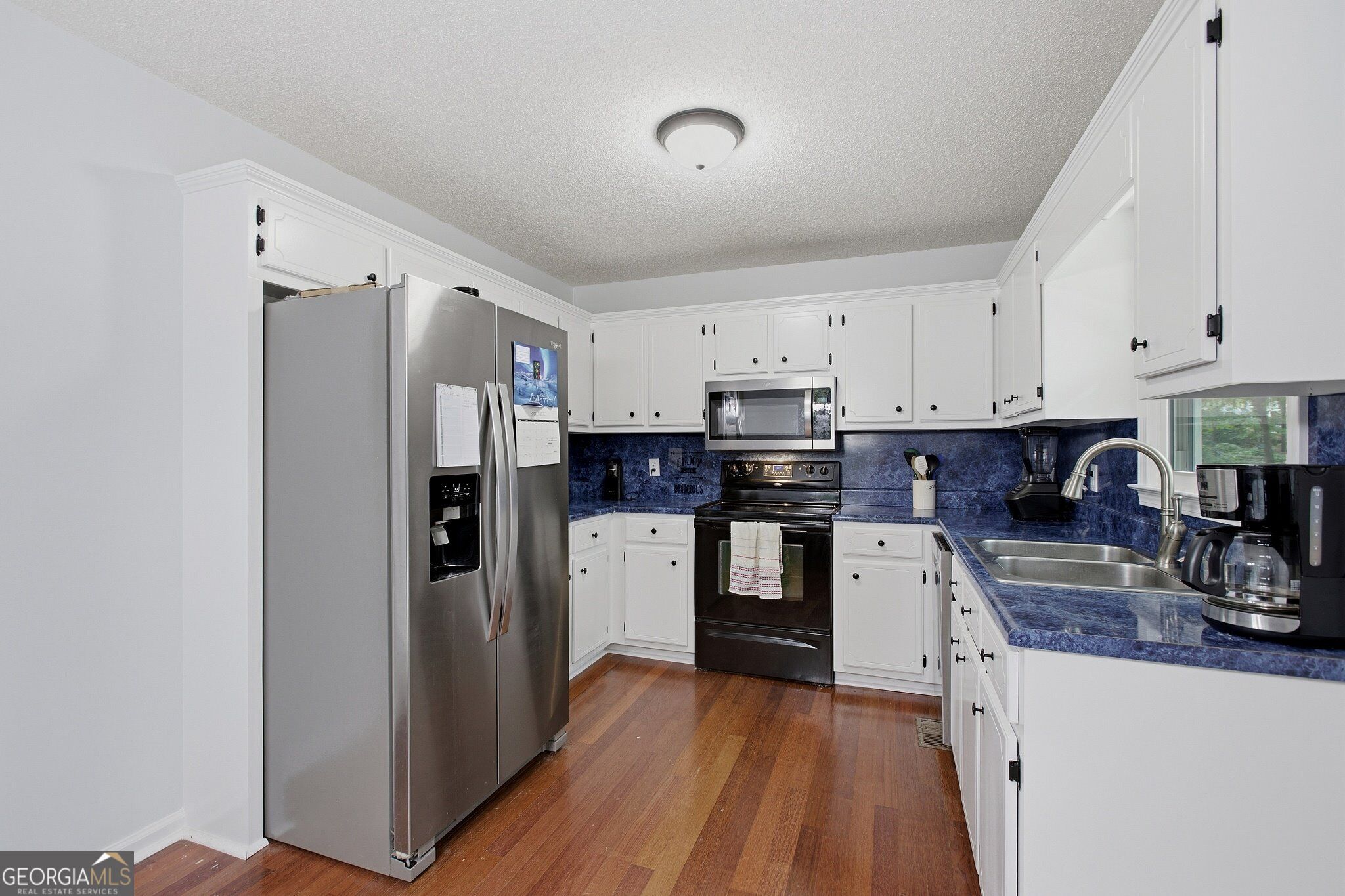 13 Black Water Drive White GA 30184