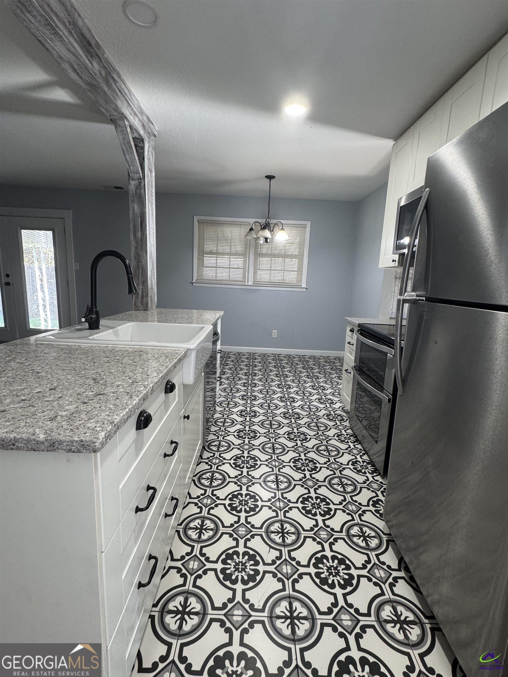 337 Mary Lane Warner Robins GA 31088