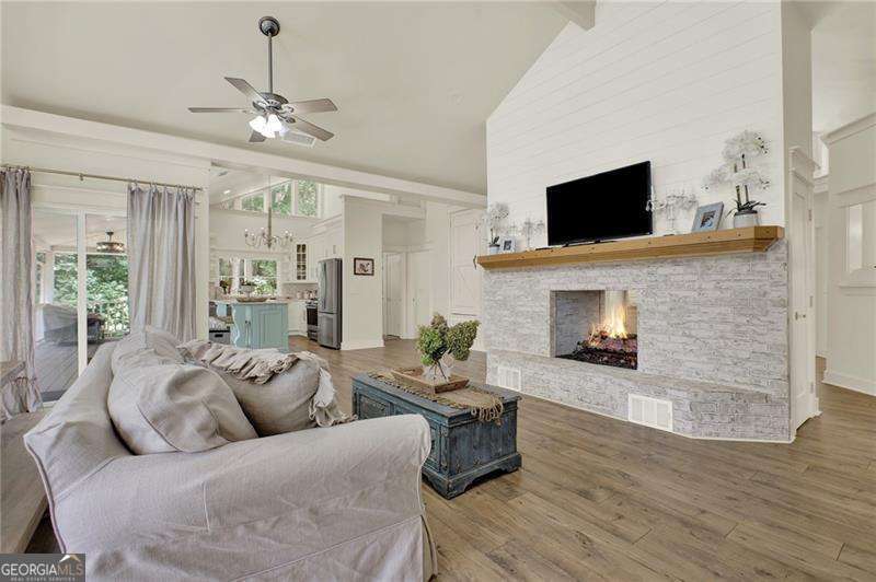 190 Ash Trail Waleska GA 30183