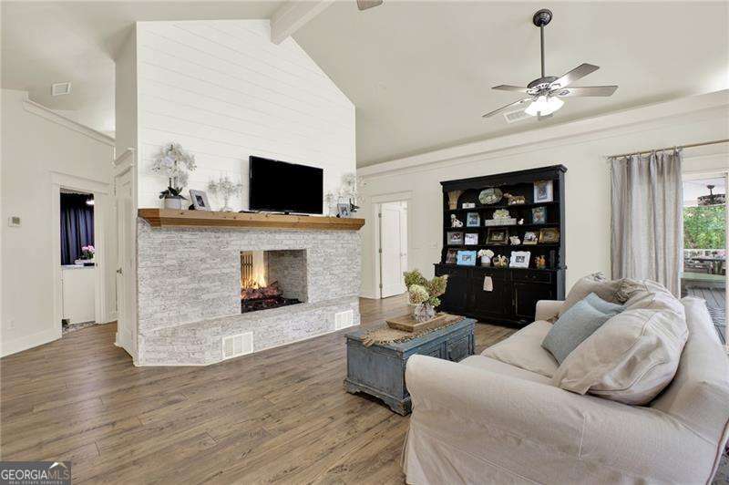 190 Ash Trail Waleska GA 30183