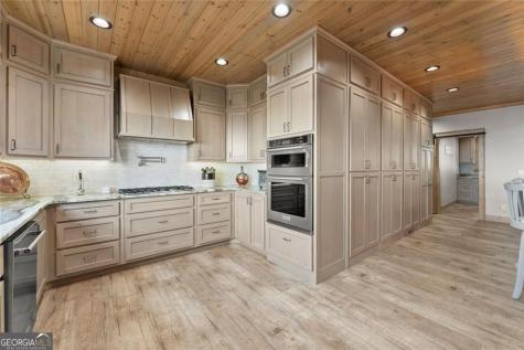 655 Mountainside Drive Cleveland GA 30528