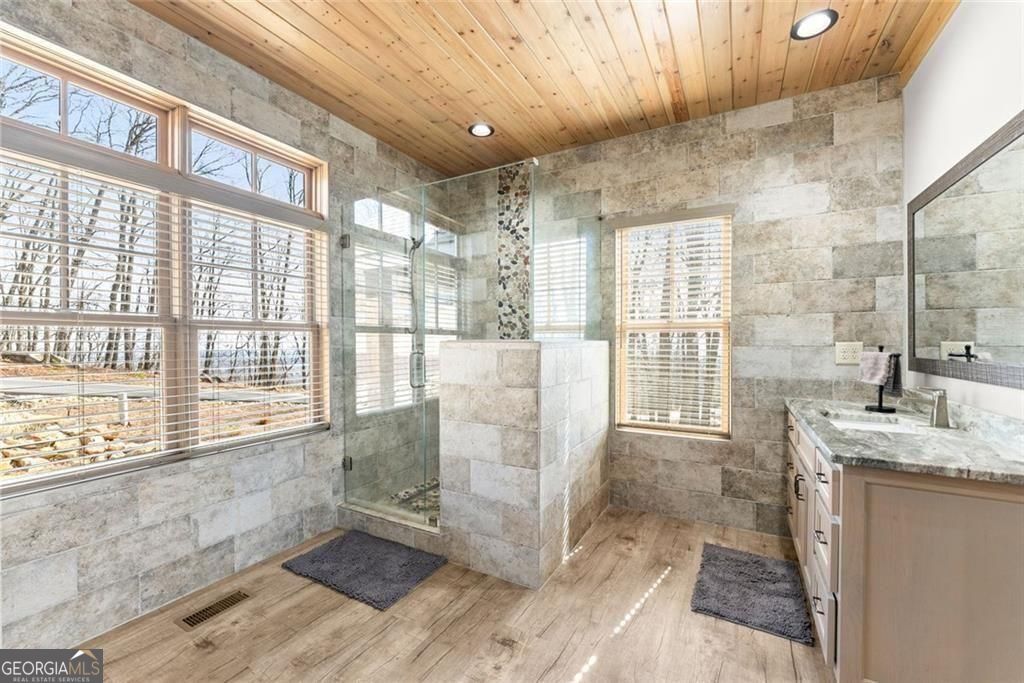 655 Mountainside Drive Cleveland GA 30528