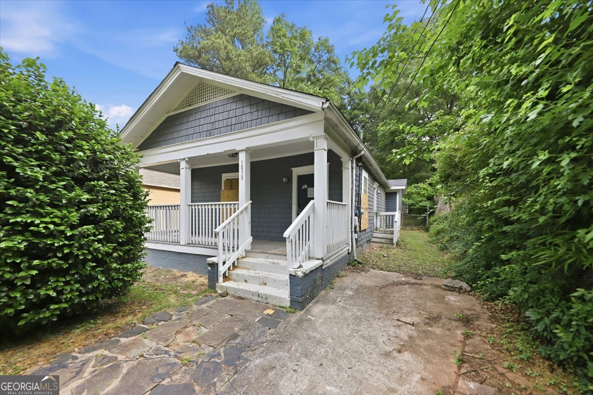1853 Center Avenue East Point GA 30344