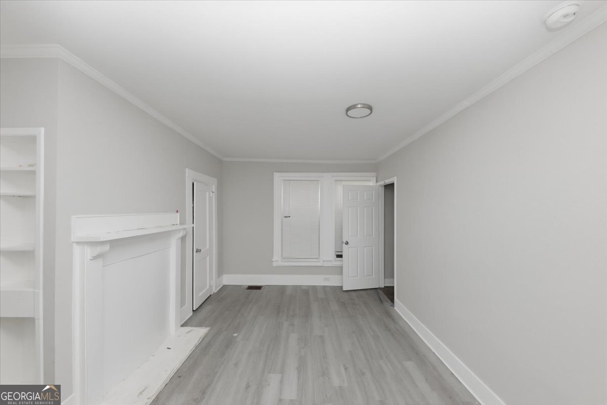 1853 Center Avenue East Point GA 30344