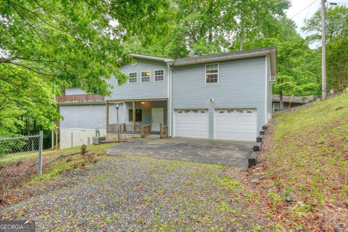 1066 Ridge Road Hiawassee GA 30546