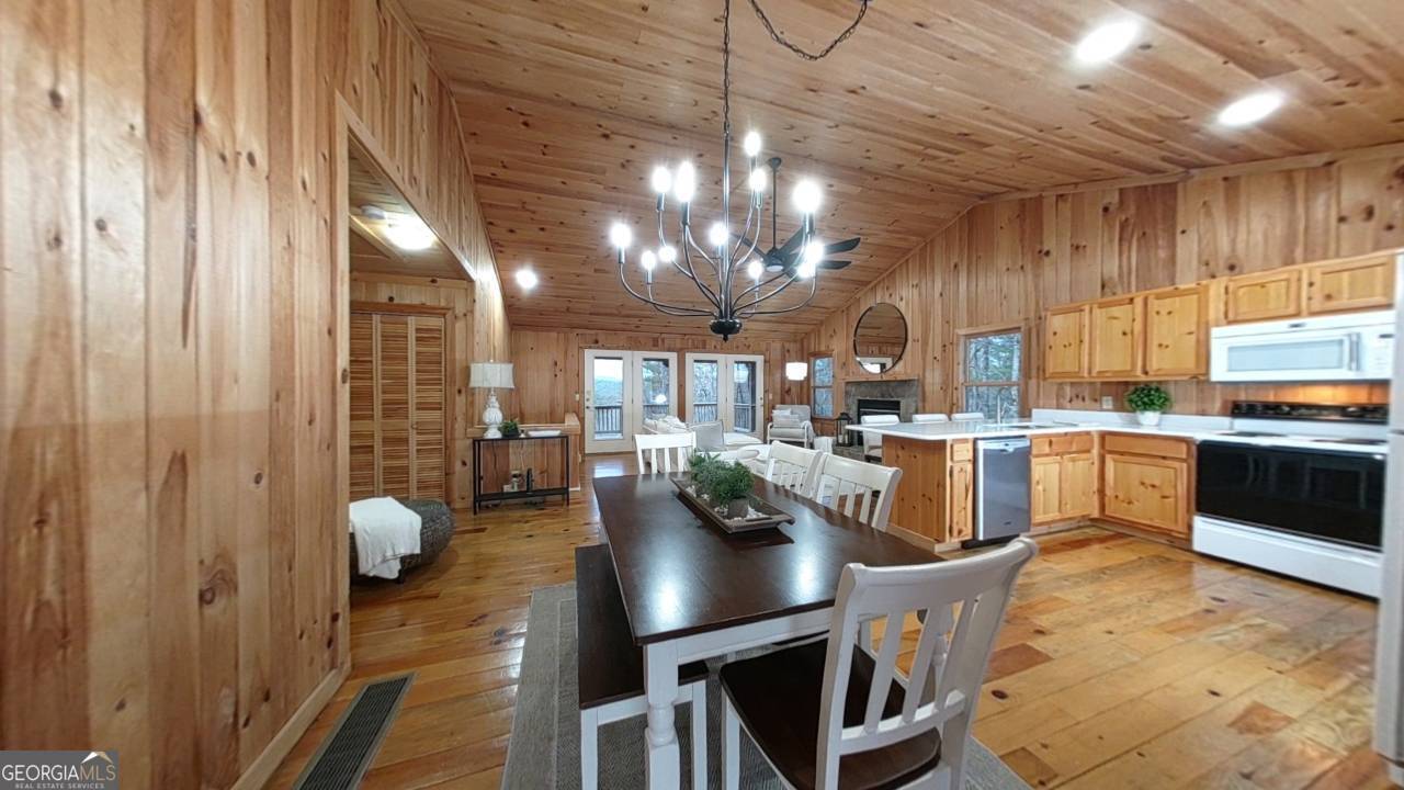 505 Long Mountain Drive Lakemont GA 30552
