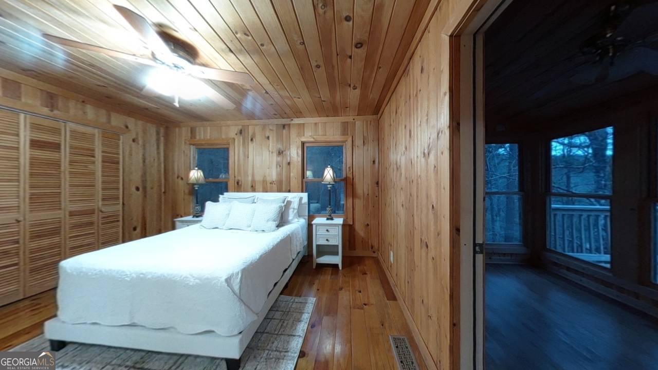 505 Long Mountain Drive Lakemont GA 30552
