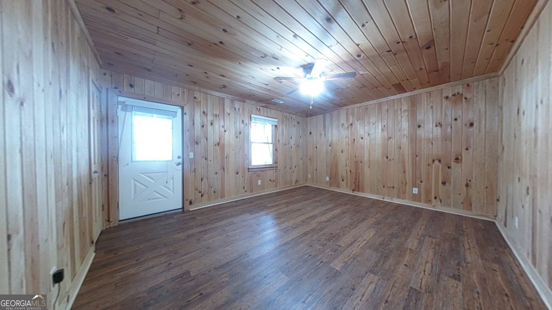 505 Long Mountain Drive Lakemont GA 30552