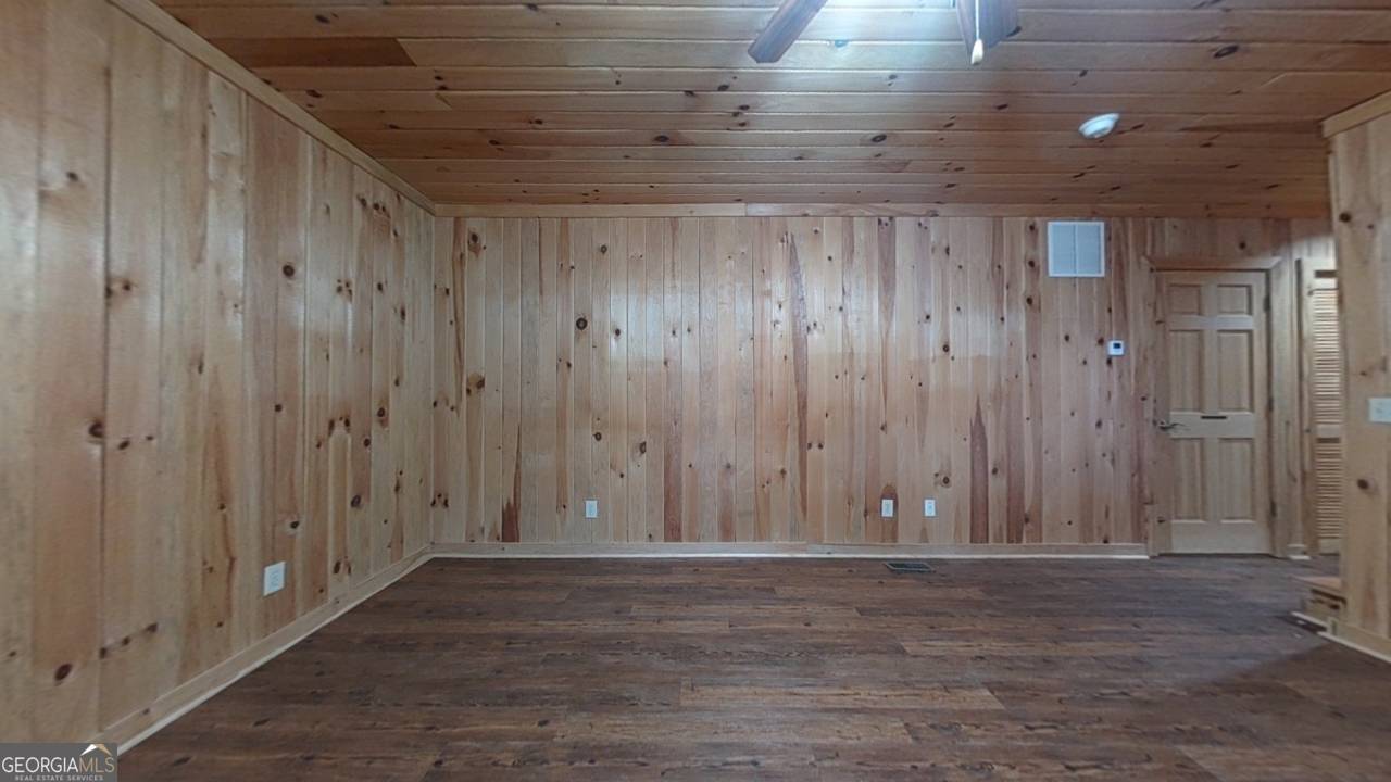 505 Long Mountain Drive Lakemont GA 30552