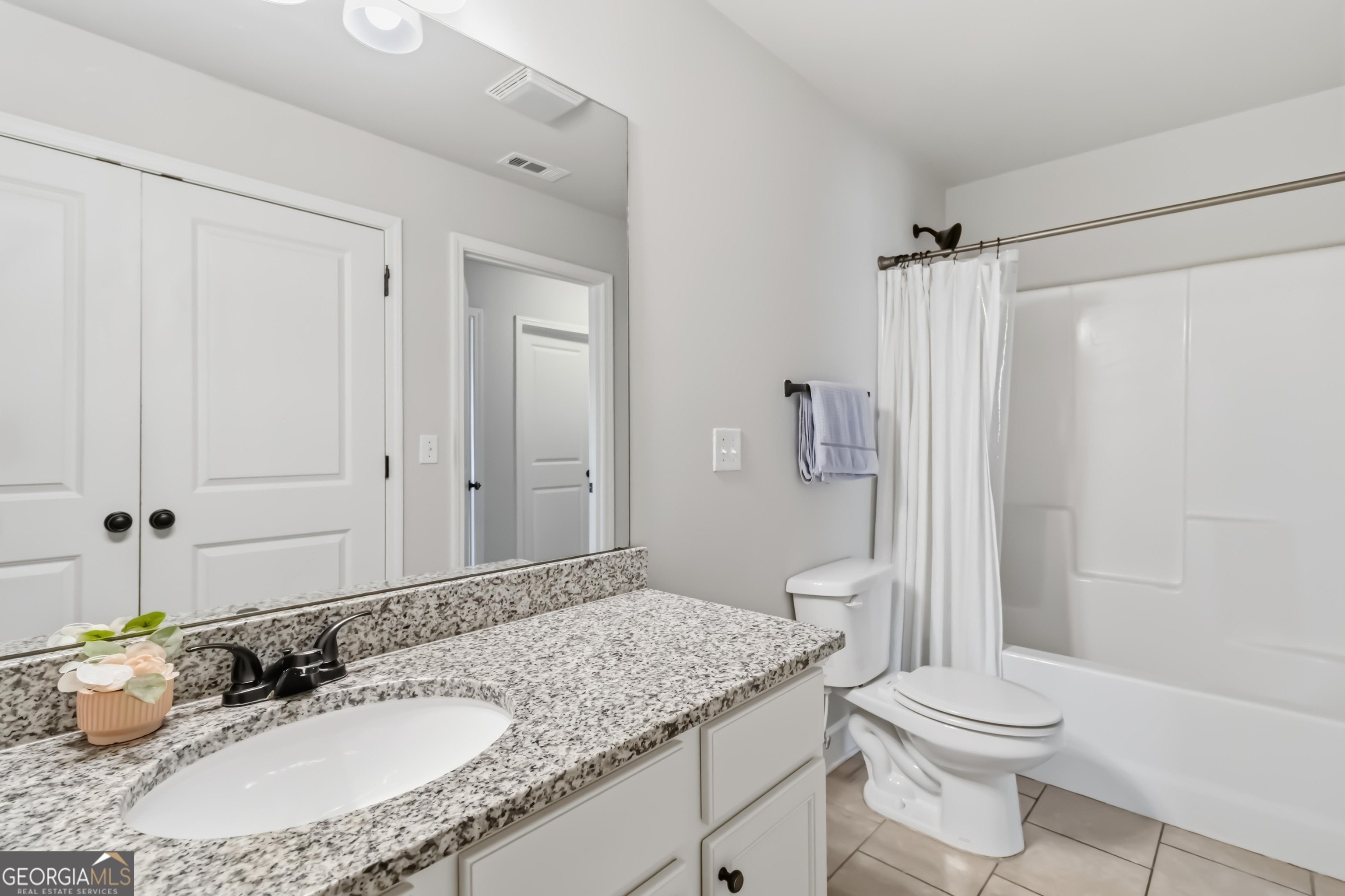 3682 Acorn Drive Oakwood GA 30566