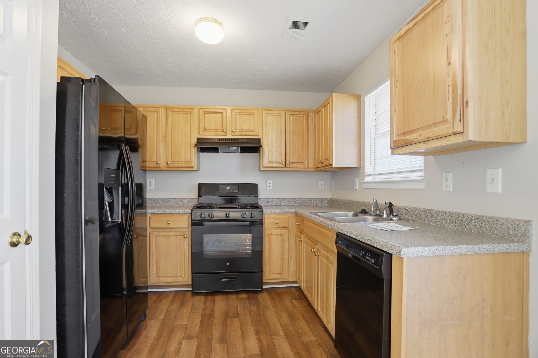 2631 S Hills Parkway Riverdale GA 30296