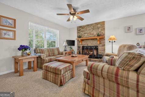 96 Creekside Drive Mccaysville GA 30555