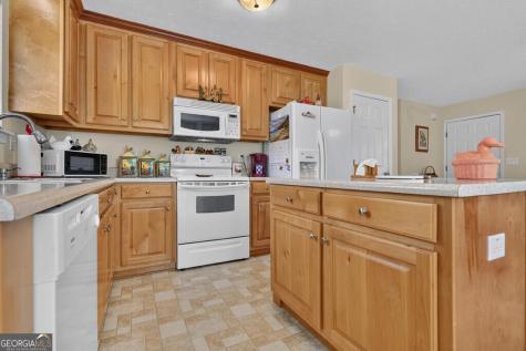 96 Creekside Drive Mccaysville GA 30555