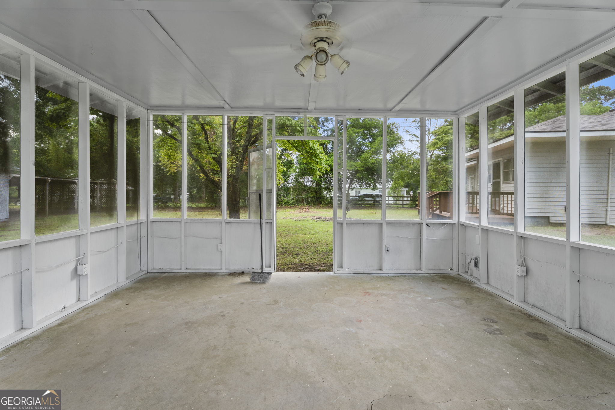 1040 Tommy Purvis Jr Reynolds GA 31076