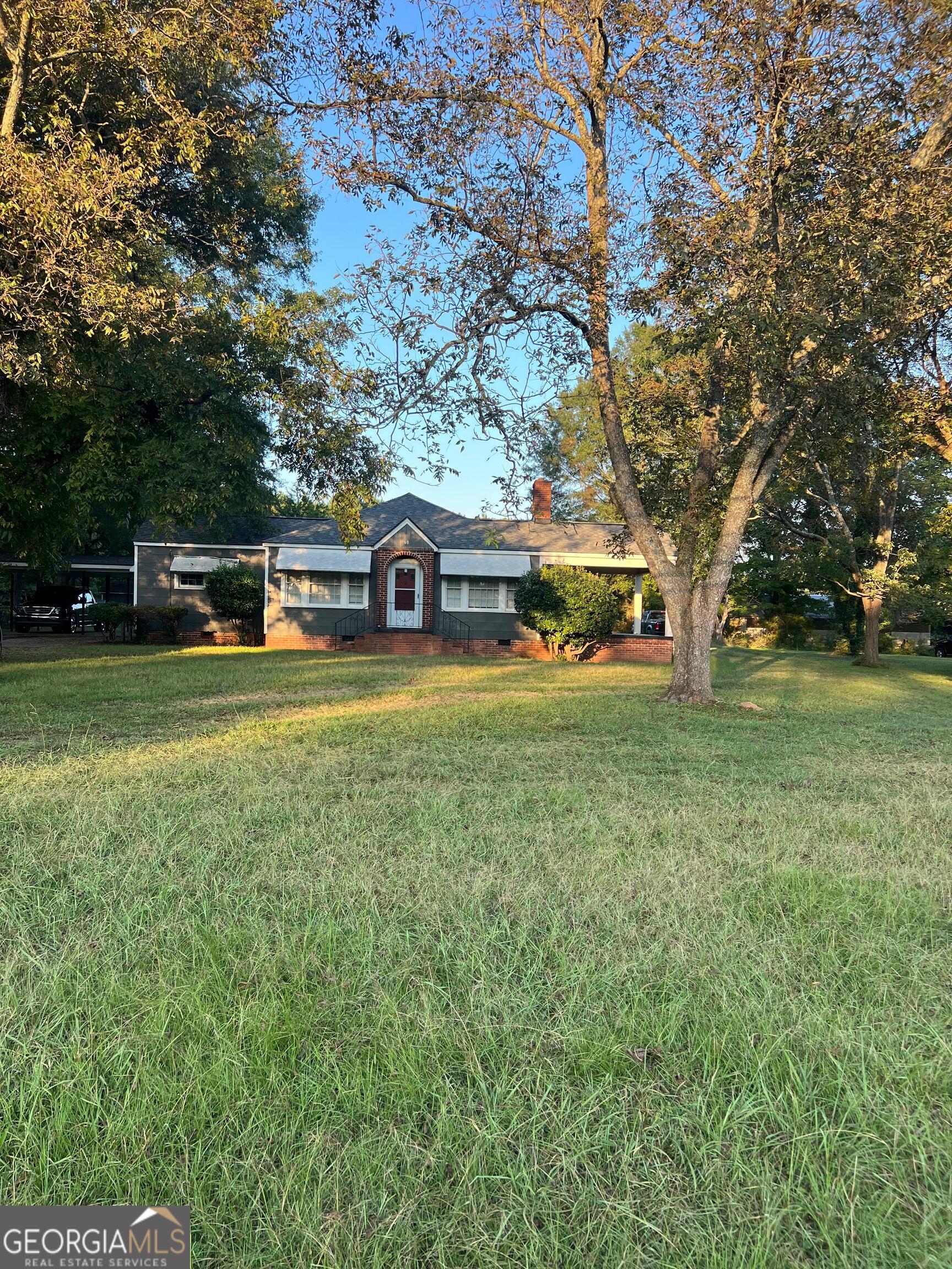 60 N East Main Street N Hampton GA 30228